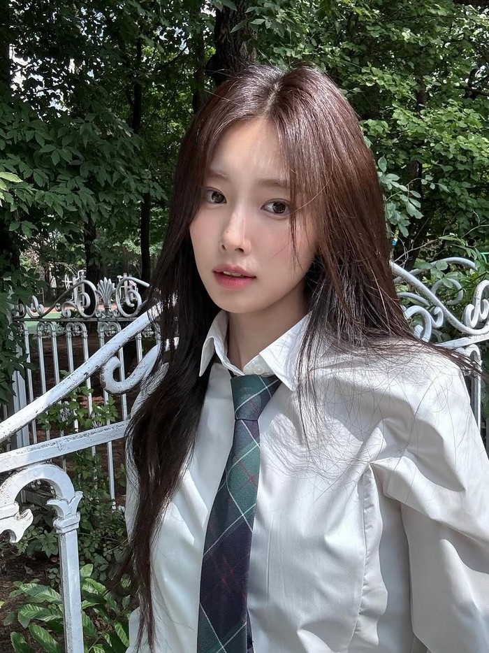 Kang Hye Won atau akrab dipanggil Hyewon merupakan idol sekaligus aktris yang lahir pada 5 Juli 1999 di Yangsan, Korea Selatan. Saat ini, ia genap berusia 25 tahun, Beauties./ Foto: instagram.com/hyemhyemu