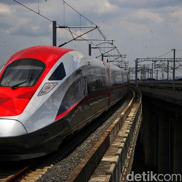 Ketinggalan Kereta Whoosh? Ini Cara Reschedule Gratis di Stasiun