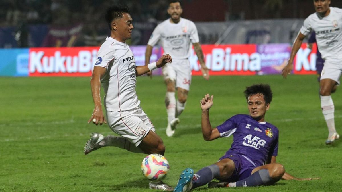 Ada Kartu Merah Kilat dan Stadion Mati Lampu, Persik vs Persis Imbang