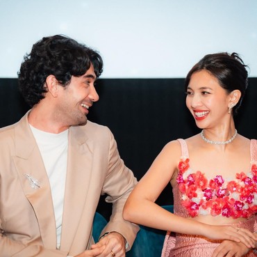 Penantian Reza Rahadian yang Terwujud Lewat 'The Most Beautiful Girl in the World'