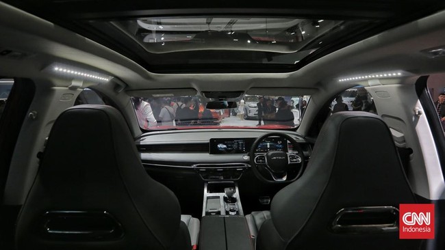 FOTO: Perdana Tampil di IIMS 2025, Jetour Pamer SUV Mobil Listrik