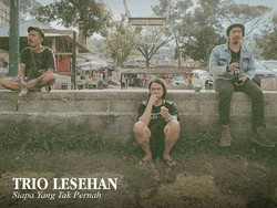 Jason Ranti, Iksan Skuter dan Bagus Dwi Danto Bikin Trio Lesehan
