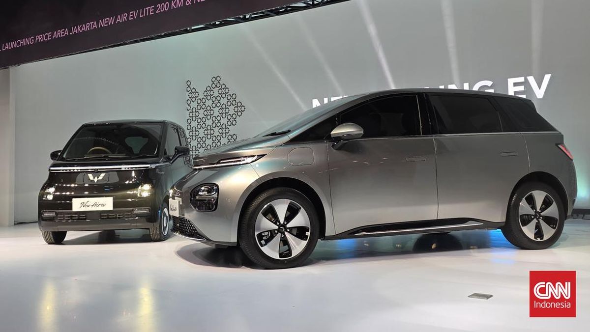 Wuling Segarkan Air EV dan Cloud EV di IIMS 2025