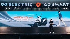 Yadea Resmi Luncurkan Velax, Motor Listrik yang Tahan Air