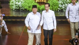 Canda Jokowi di HUT Gerindra: Maaf 2 Kali Kalahkan Prabowo Itu Saya