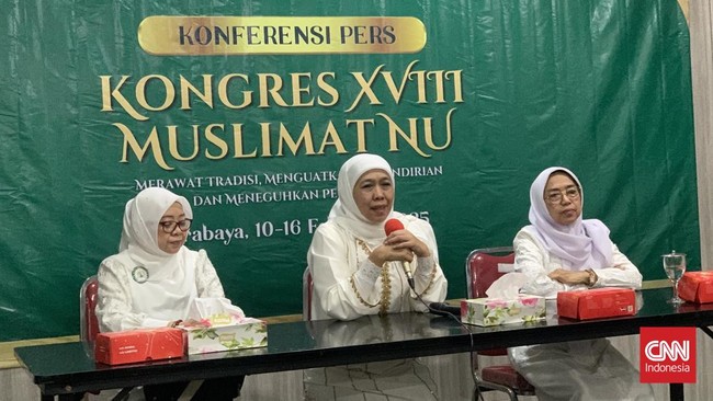 Khofifah Indar Parawansa terpilih menjadi Ketua Umum Dewan Pembina PP Muslimat NU periode 2025-2030. Didampingi Arifatul Choiri Fauzi.