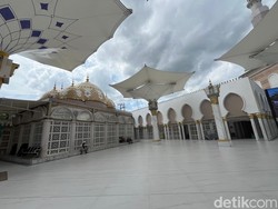 Punya Service Baik, Ini Sumber Dana Masjid Ar Rahman Kota Blitar