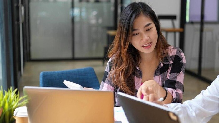 Mau Punya Pengalaman Kerja di Awal Kuliah? Yuk, Kenalan Sama Eksternship!