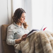 8 Rekomendasi Novel Terbaik yang Wajib Dibaca, Setidaknya Sekali Seumur Hidup!