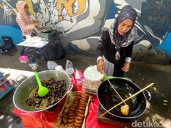 Menikmati Manis Burayot dan Ali Agrem di Saparua Bandung