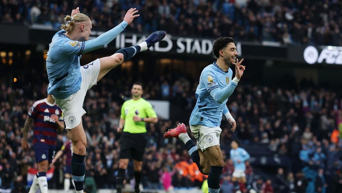Man City Bantai Newcastle 4-0: Marmoush Hattrick, Ederson Assist
