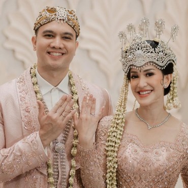 Selamat! Elma Agustin eks Girlband Princess Menikah dengan Ihsan Fadhlur Rahman