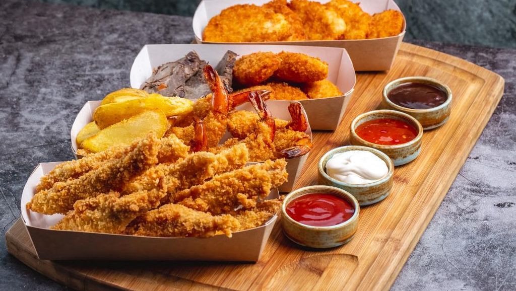 Trik agar Gorengan dengan Tepung Tak Serap Minyak Banyak