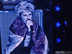 Lebaran Anak Punk! Green Day Kasih Obat Penawar Rindu ke Fans di Jakarta