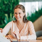 7 Perilaku yang Dianggap Sopan tapi Justru Bisa Membuatmu Tidak Disukai Banyak Orang