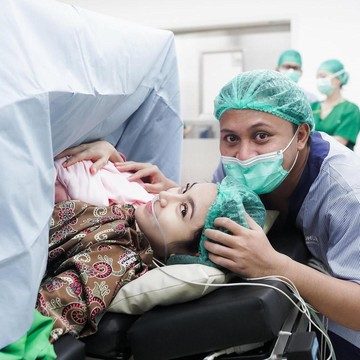 Mahalini Melahirkan Anak Pertama, Rizky Febian Umumkan Namanya dan Batal Manggung!
