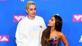 Pete Davidson Berharap Ariana Grande Menang Oscar