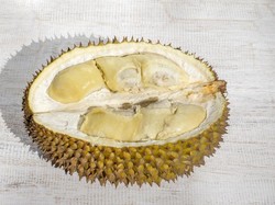 Bukan Cuma Daging Buahnya, Biji Durian Punya 5 Manfaat Sehat Ini