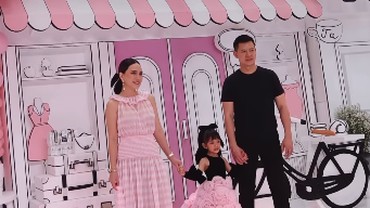 img-title Shandy Aulia Ungkap Eks Suami Biayai Pesta Ulang Tahun Mewah Sang Putri