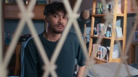 Sinopsis Cinta Tak Pernah Tepat Waktu, Refal Hady Rumit Cari Jodoh