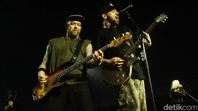 Lirik Lagu My December - Linkin Park