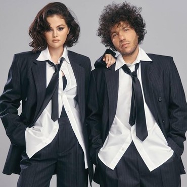 Lirik Lagu How Does It Feel To Be Forgotten - Selena Gomez & Benny Blanco