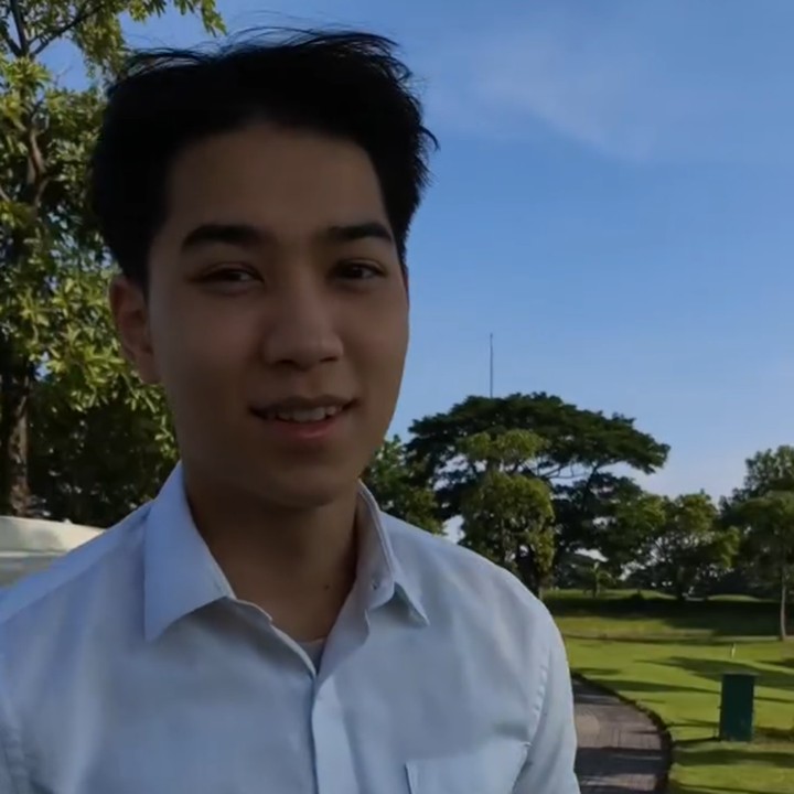 <p>Marco tampaknya ingin merambah dunia akting nih, Bunda. Baru-baru ini, Ari Wibowo mengunggah video saat sang putra sedang syuting. Ari menemani Marco selama syuting di outdoor. (Foto: Instagram @ariwibowo_official)</p>