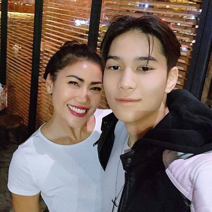 <p>Putra kedua Ari Wibowo dan Inge Anugrah, Marco Wibowo, saat ini sudah berusia 15 tahun. Marco tumbuh menjadi remaja yang tampan mirip dengan ayahnya, Bunda. (Foto: Instagram @inge_anugrah)</p>