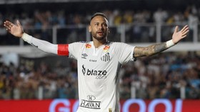 Neymar Tersenyum Lagi, Cetak Gol Perdana dan Bawa Santos Menang