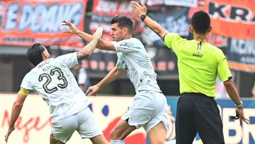 Sorotan Dunia Olahraga CNN Sport : Persib vs Dewa United: Nick Kuipers dan Edo Jumpa Mantan