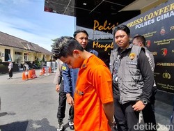 Modal Teknologi AI, Iza Peras Duit Perempuan Bandung Barat