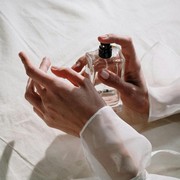 Rekomendasi Wangi Parfum Paling Sesuai Karakter Tiap Zodiak, Jangan Salah Pilih!