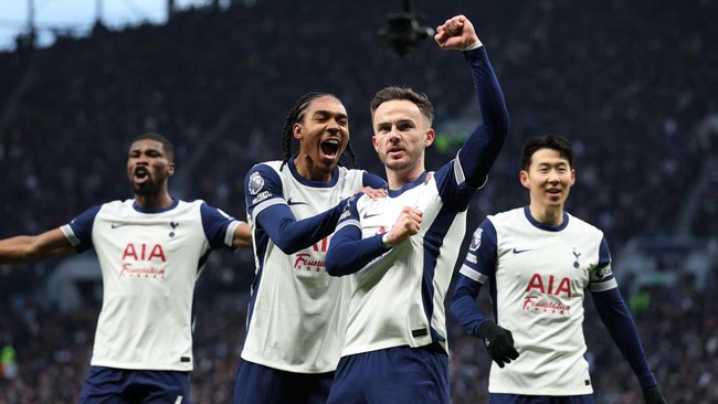 Manchester United kalah tipis dari Tottenham Hotspur pada pertandingan Liga Inggris 2024/2025 di Stadion Tottenham, London, Minggu (16/2) malam WIB.