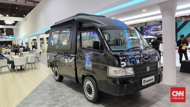 Suzuki Carry yang merupakan mobil komersial tak kena tarif baru PPN sebesar 12 persen.
