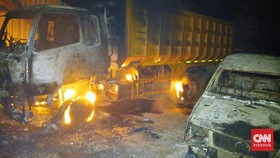 Marah Segel Adat Dirusak, Warga Bakar Perusahaan Tambang di Maluku