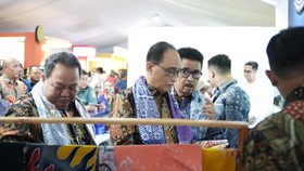 Batik Karya Mary Jane Laku Terjual Rp600 Ribu di Pameran Kampung Hukum