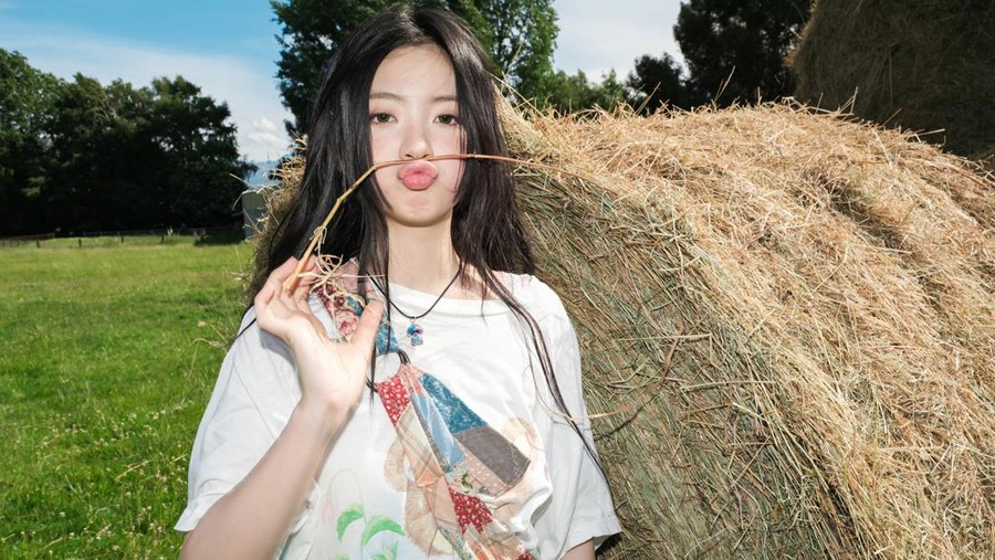 Member girlband KiiiKiii, Kya.