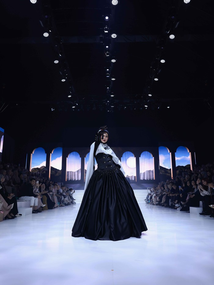 Koleksi MIGHTY ALLURE dari Zaskia Sungkar Signature