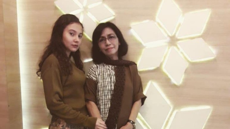 Larasati Nugroho Larasati Nugroho