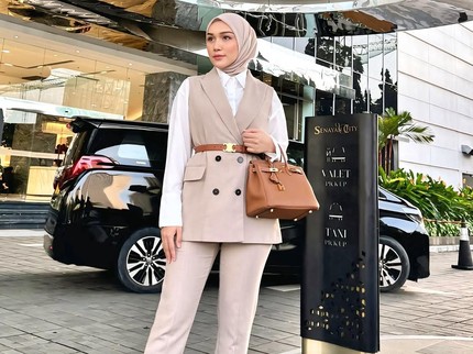 7 Potret Gaya OOTD Melody Prima Usai Melahirkan Anak Ketiga, Selalu Tampil Modis