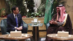 Menlu AS Temui Putra Mahkota MbS di Riyadh, Bahas soal Masa Depan Gaza
