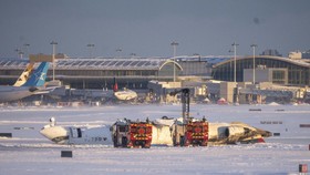 Israel Bunuh Komandan Hamas hingga Delta Airlines Terbalik di Kanada