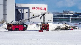 Delta Air Terbalik, CEO Bandara Ungkap Faktor Semua Penumpang Selamat