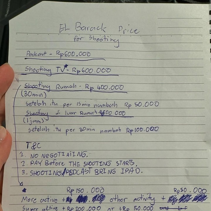 <p>"El Barack bikin <em>price list,</em> LOL. Kontak Mama Jedar untuk booking ya. El sayang adik Giaa selalu si nona manis," kata Jedar seraya membagikan tulisan tangan El. (Foto: Instagram: @inijedar)</p>