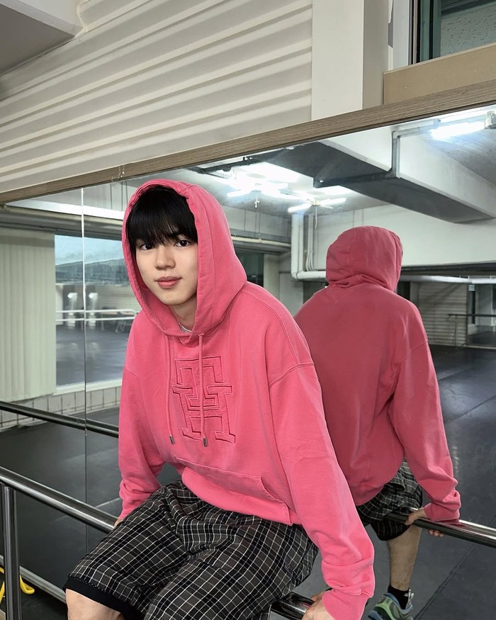 Sepanjang kariernya sebagai atlet seluncur indah, Cha Jun Hwan kerap mengantongi beragam prestasi dan mengukir banyak sejarah baru, termasuk memenangkan ISU Junior Grand Prix di Jepang dan Jerman pada tahun 2016./ Foto: instagram.com/jun_july_august