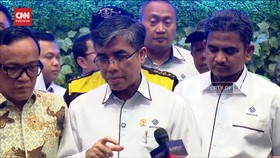 VIDEO: Menaker Tanggapi PP 6/2025 Soal Korban PHK Dapat Gaji 60 Persen