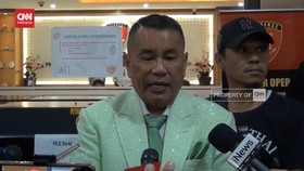 VIDEO: Polisi Periksa Hotman Paris Kasus Kericuhan di Ruang Sidang