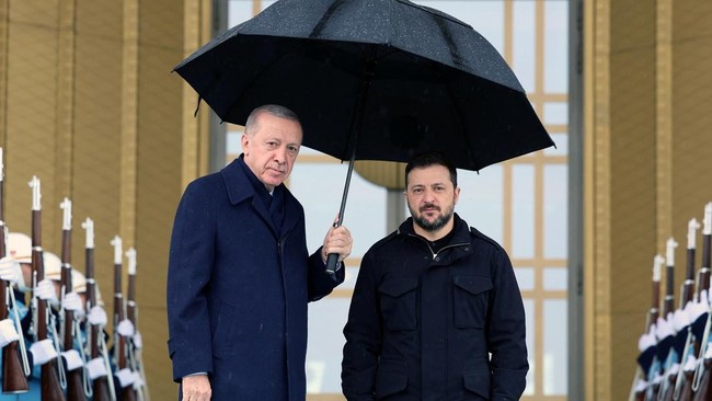 Zelensky menemui Erdogan di Ankara, kala delegasi AS-Rusia bertemu di Saudi bahas proses untuk mengakhiri perang di Ukraina.