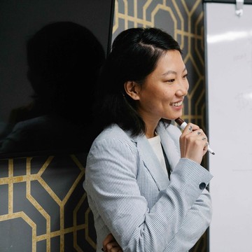 8 Cara Menunjukkan Kamu Cerdas Tanpa Perlu Banyak Bicara, Yuk Ikuti!