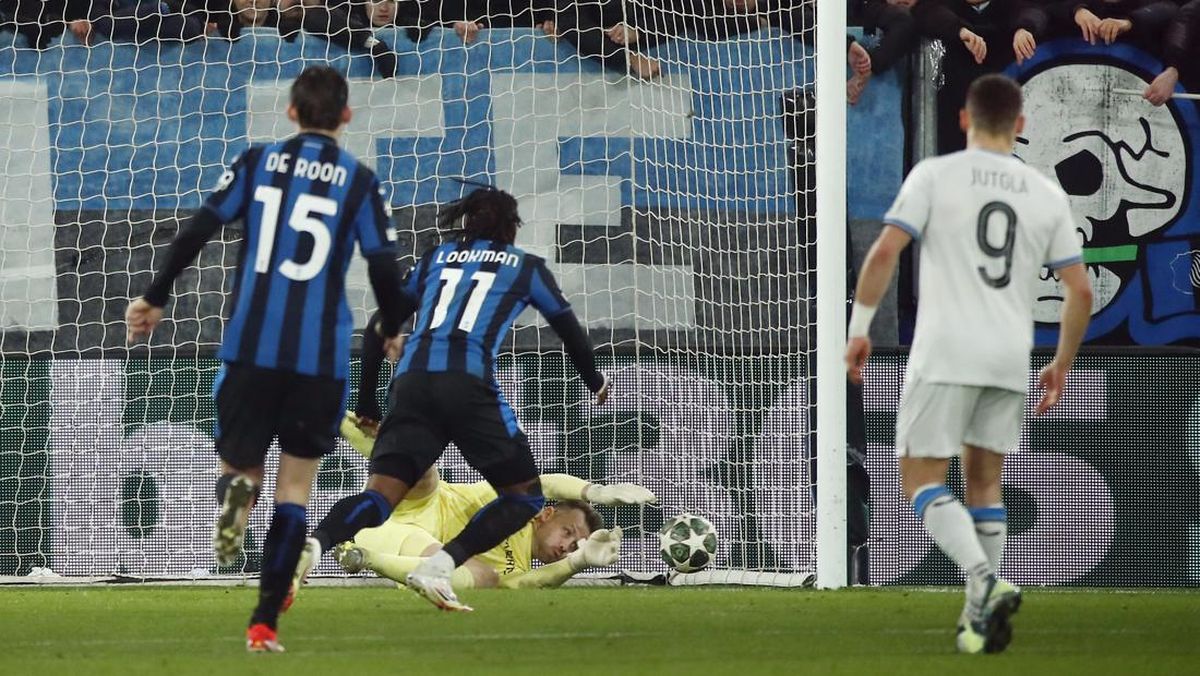 Pelatih Atalanta Murka: Penalti Lookman Jelek Banget